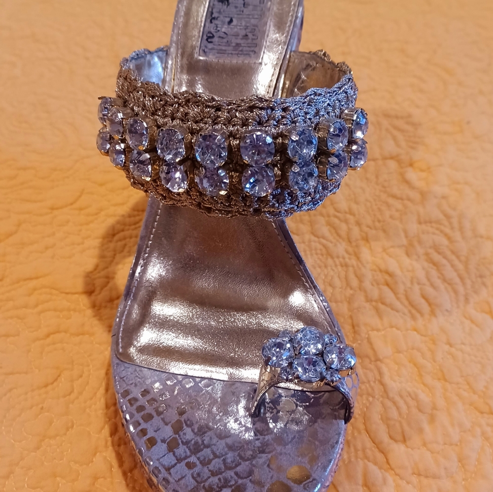 4 inch bling wedge